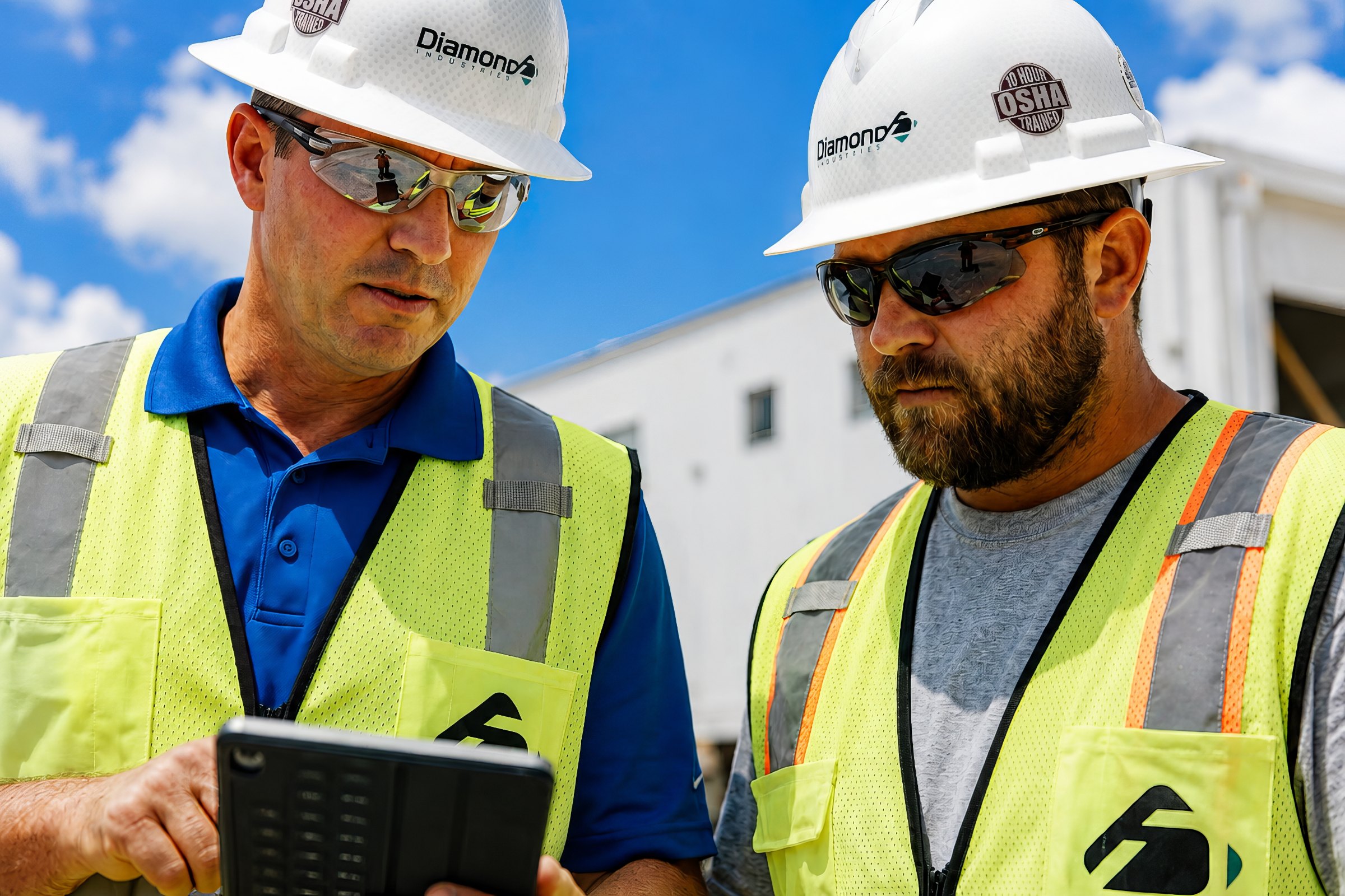 Diamond D field leads in hard hats